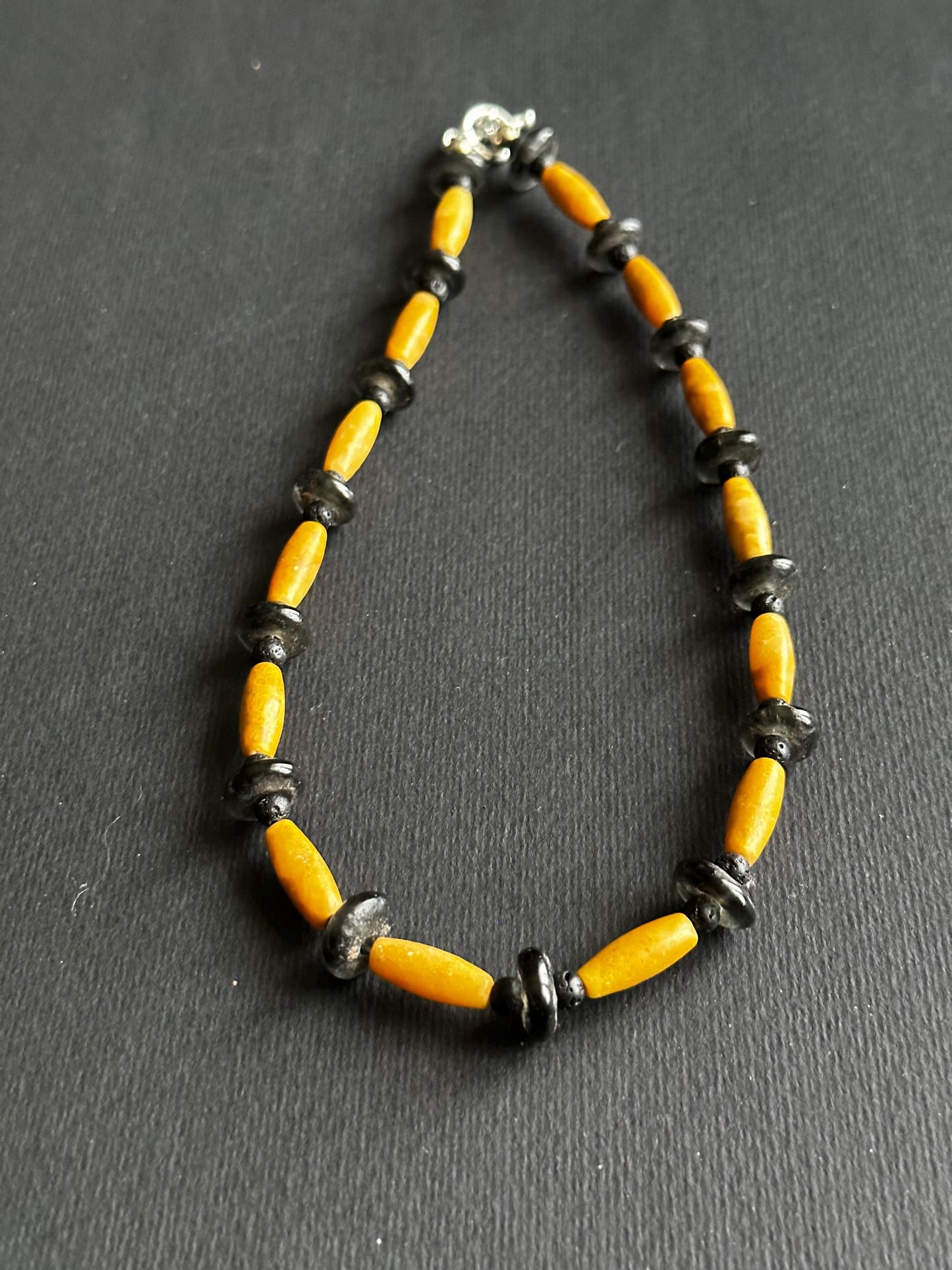 Handcrafted Unisex Beaded Necklace - 18 Inch