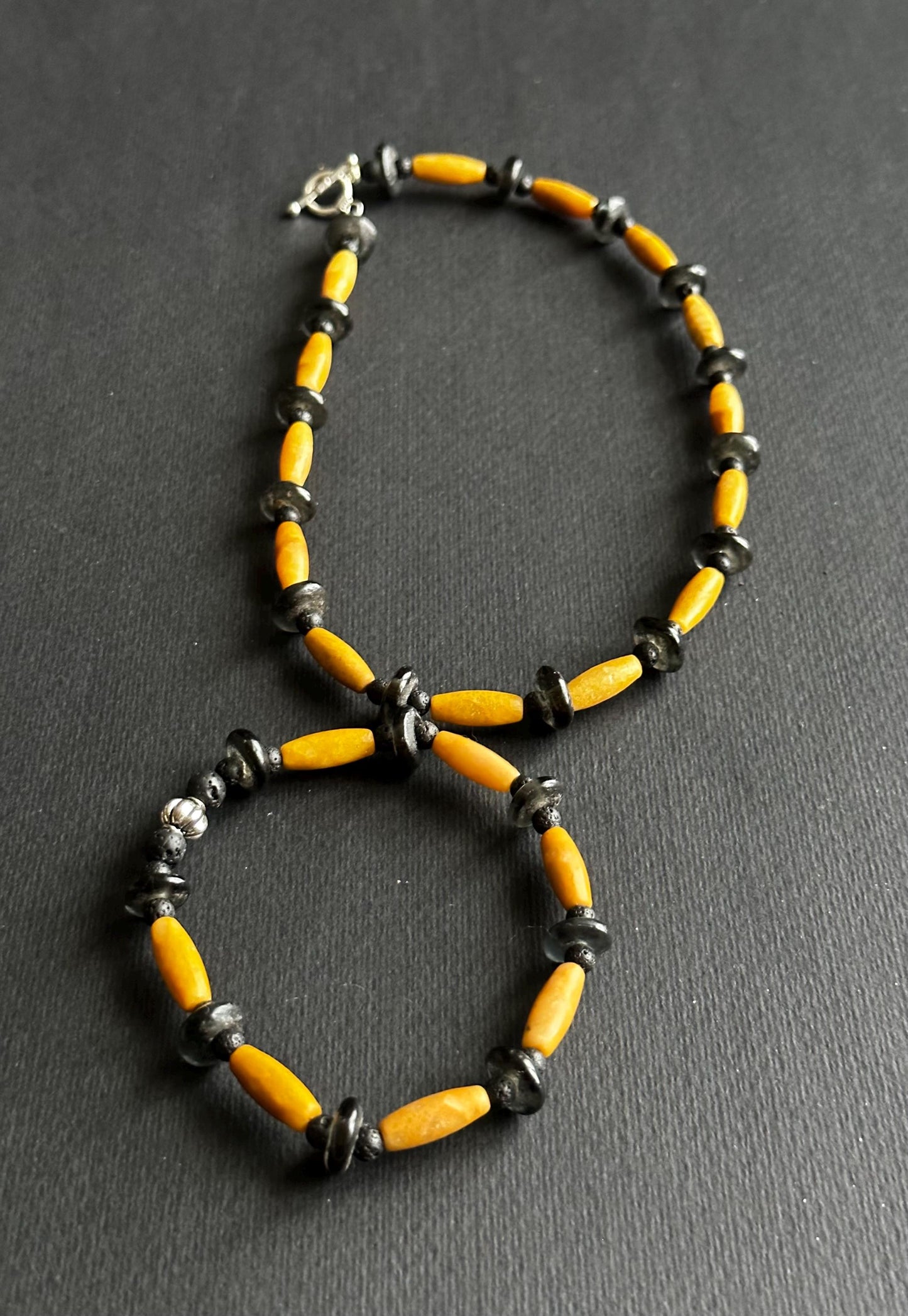 Handmade Ceramic Beaded Bracelet: Unisex Boho Style