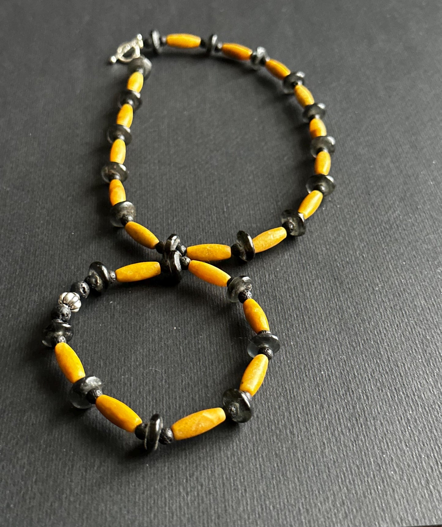 Handmade Ceramic Beaded Bracelet: Unisex Boho Style
