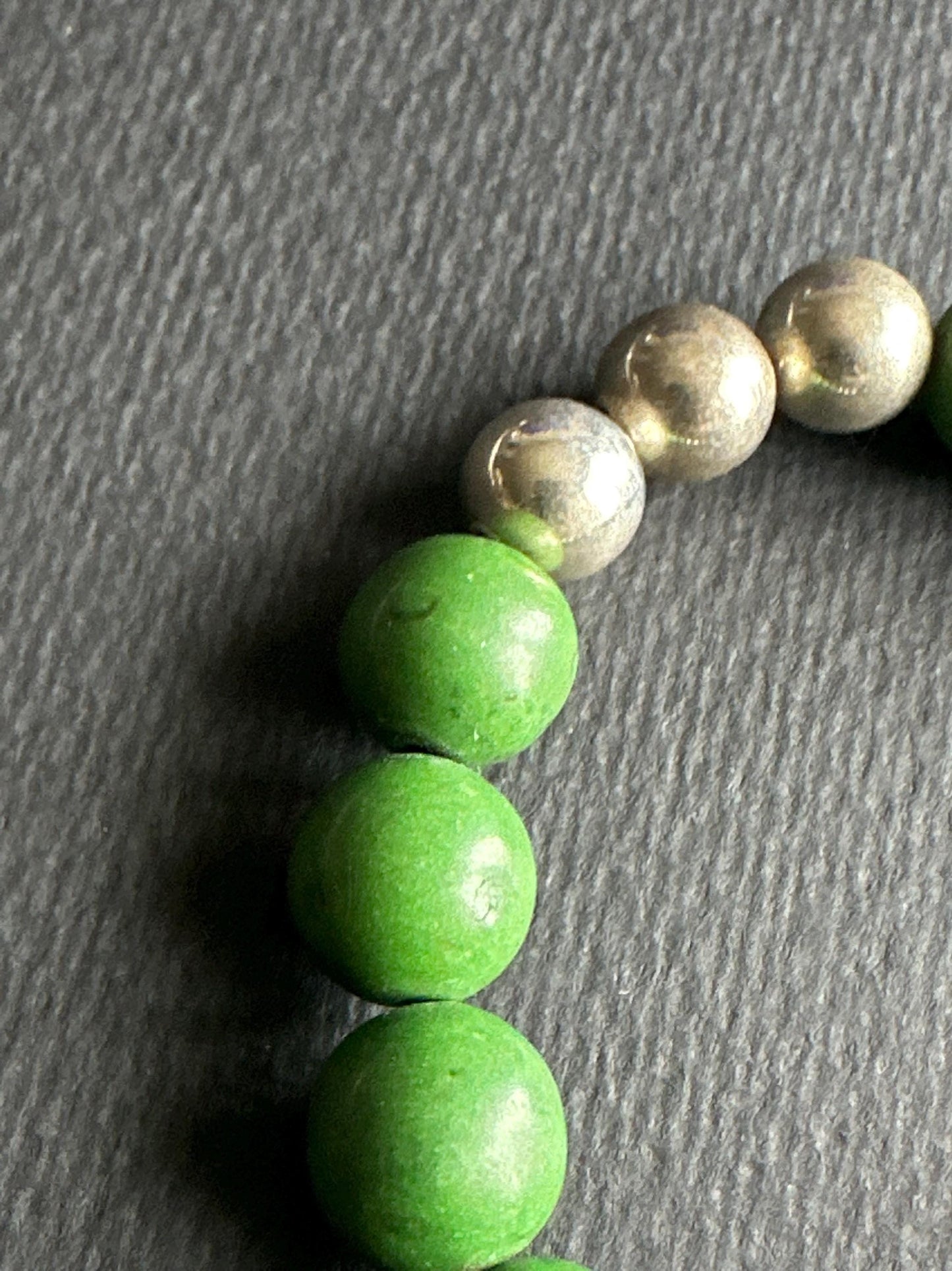 Green Howlite and Silver Metal Bracelet